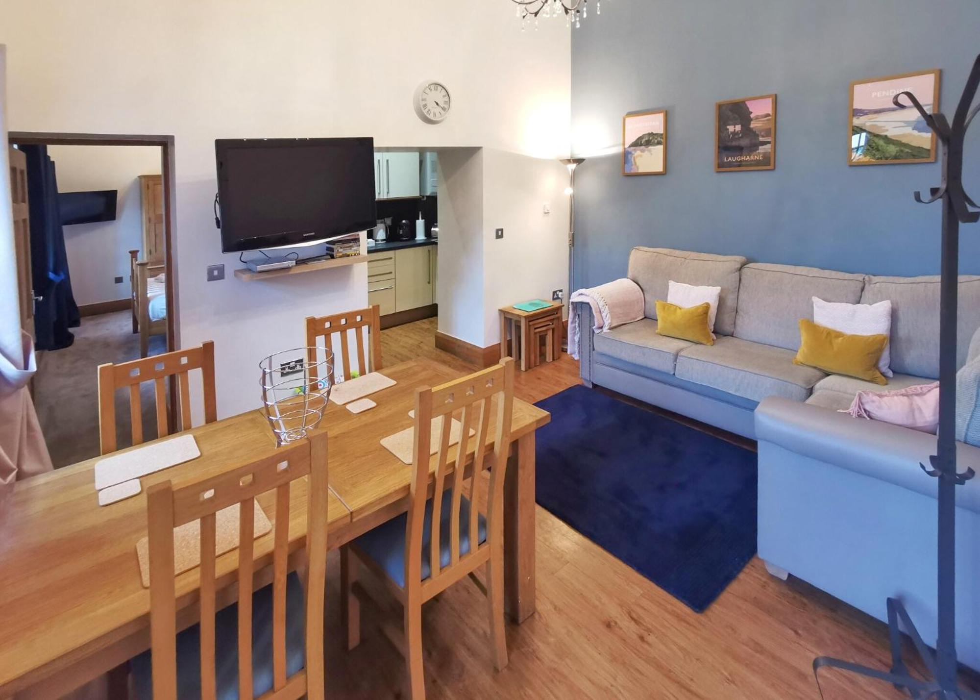 Grondre Holiday Park Clynderwen Extérieur photo
